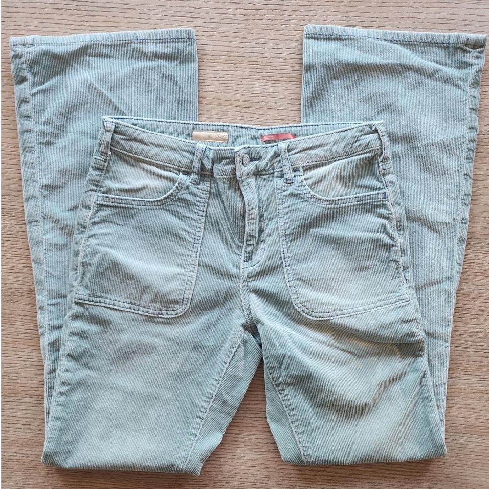 ANTHROPOLOGIE Pilcro The Icon Corduroy Flare Pants. Gritty boho indiesleaze Y2K